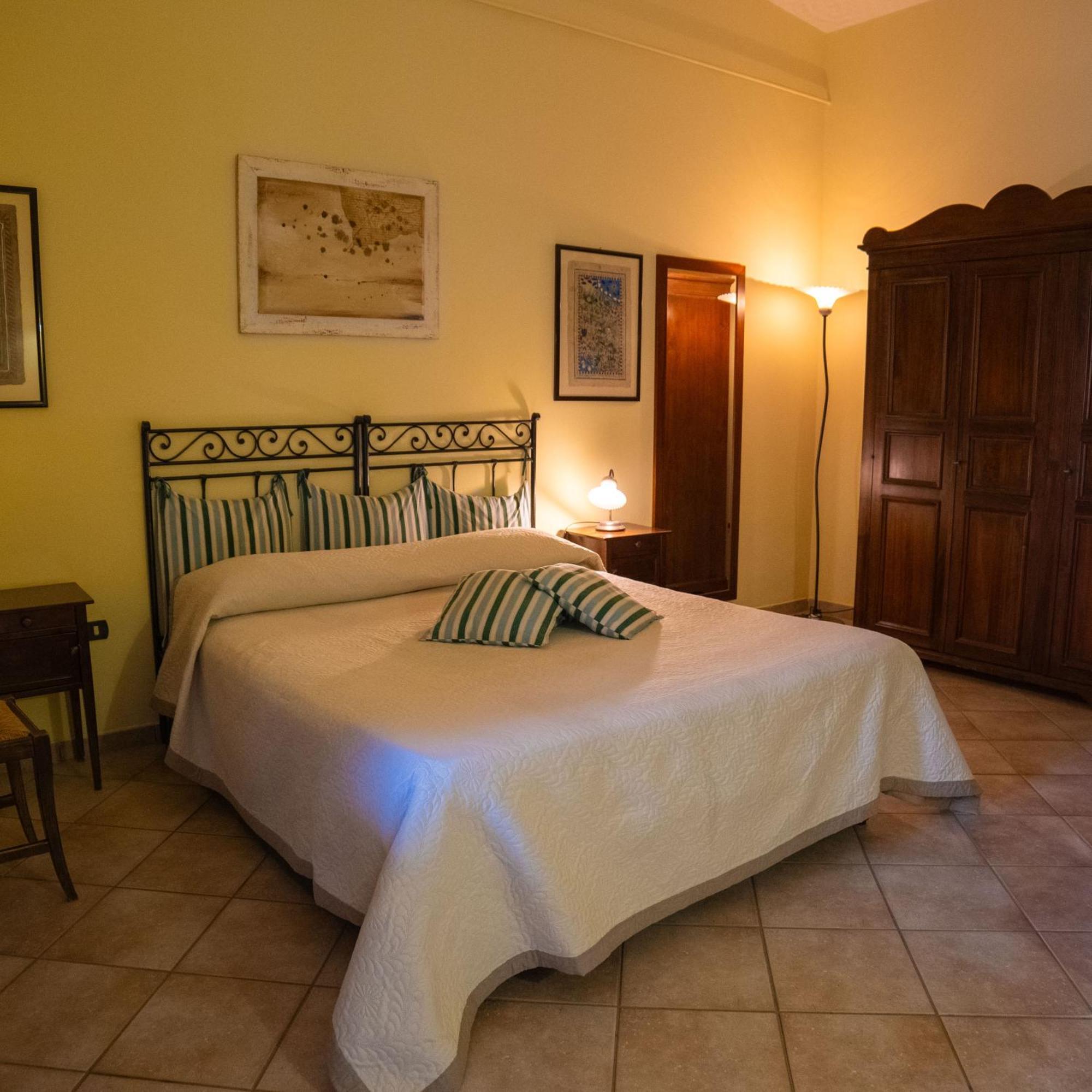サン・ジョバンニ・ロトンド Le Cese Bed & Breakfast エクステリア 写真